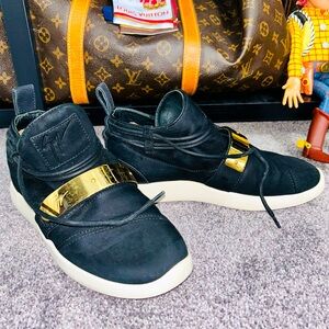 Giuseppe Zanotti Suede Sneakers